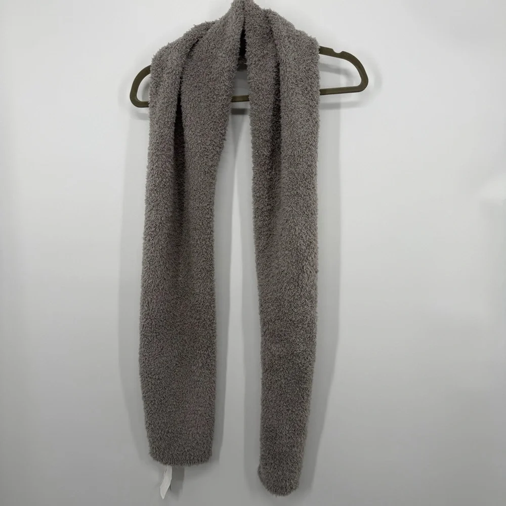 NWT Barefoot Dreams Gray Cozy Chic Scarf